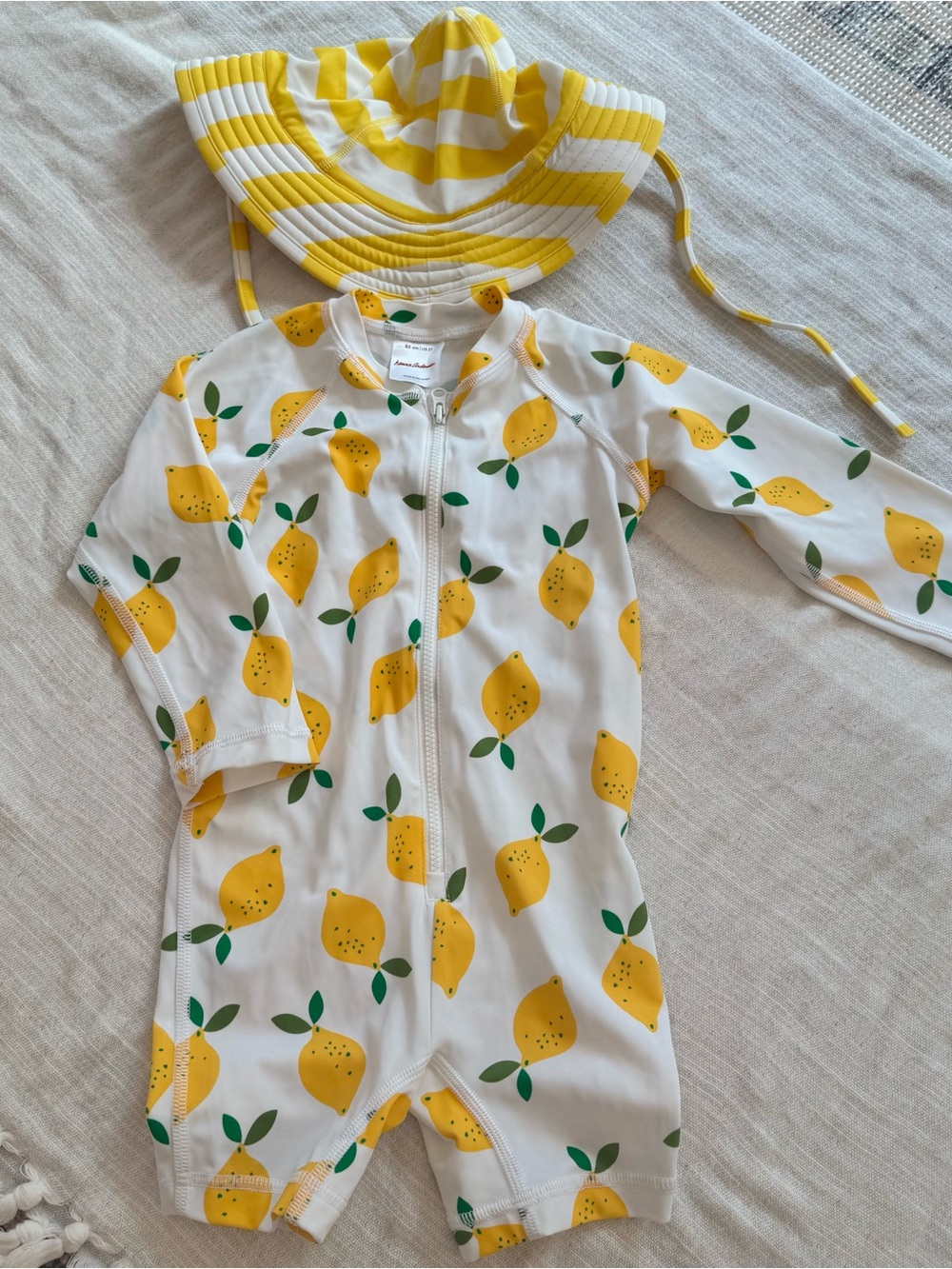 Hanna Andersson White Rashguard with Yellow Lemon & Green Leaf Print
